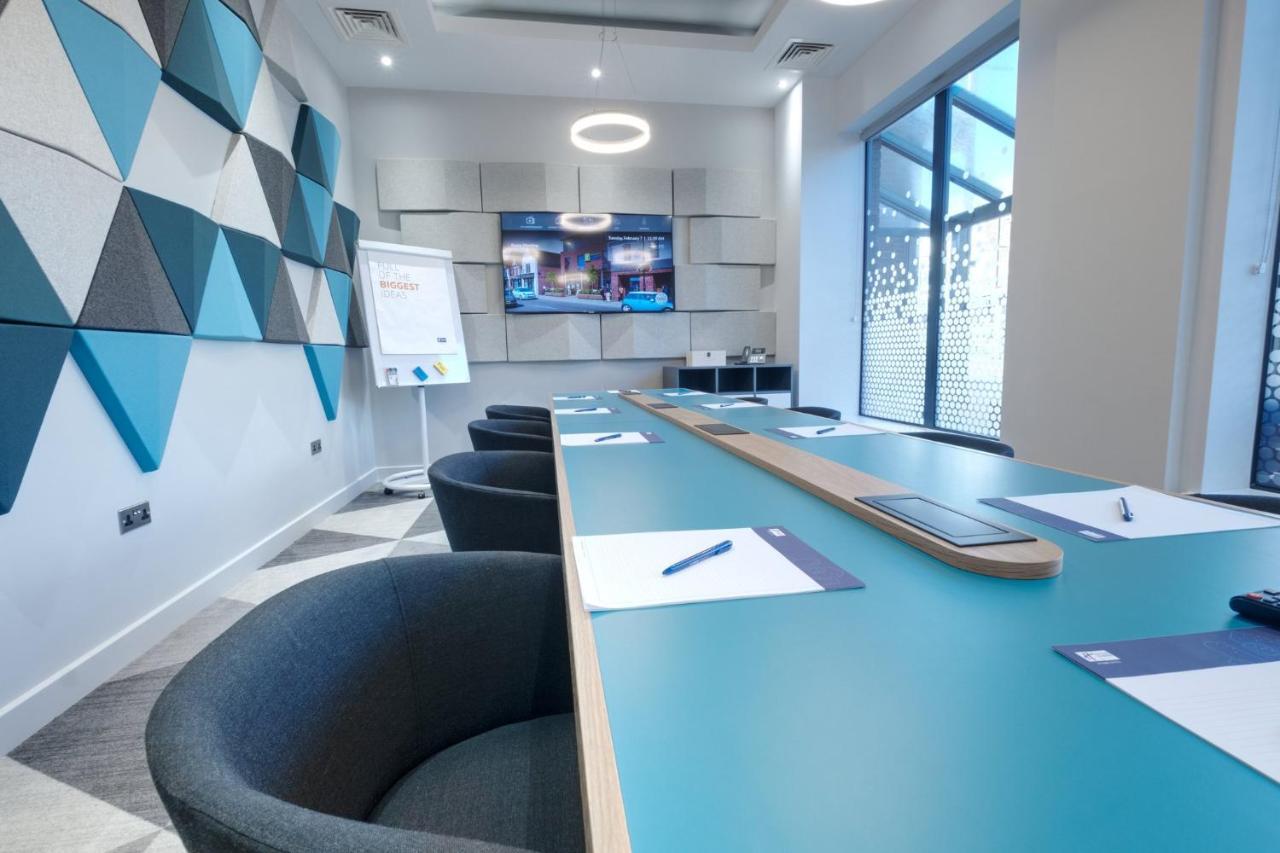 Holiday Inn Express - Fleet By Ihg Eksteriør bilde