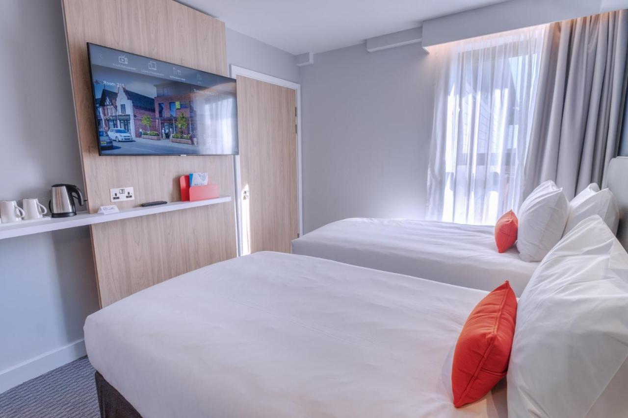 Holiday Inn Express - Fleet By Ihg Eksteriør bilde