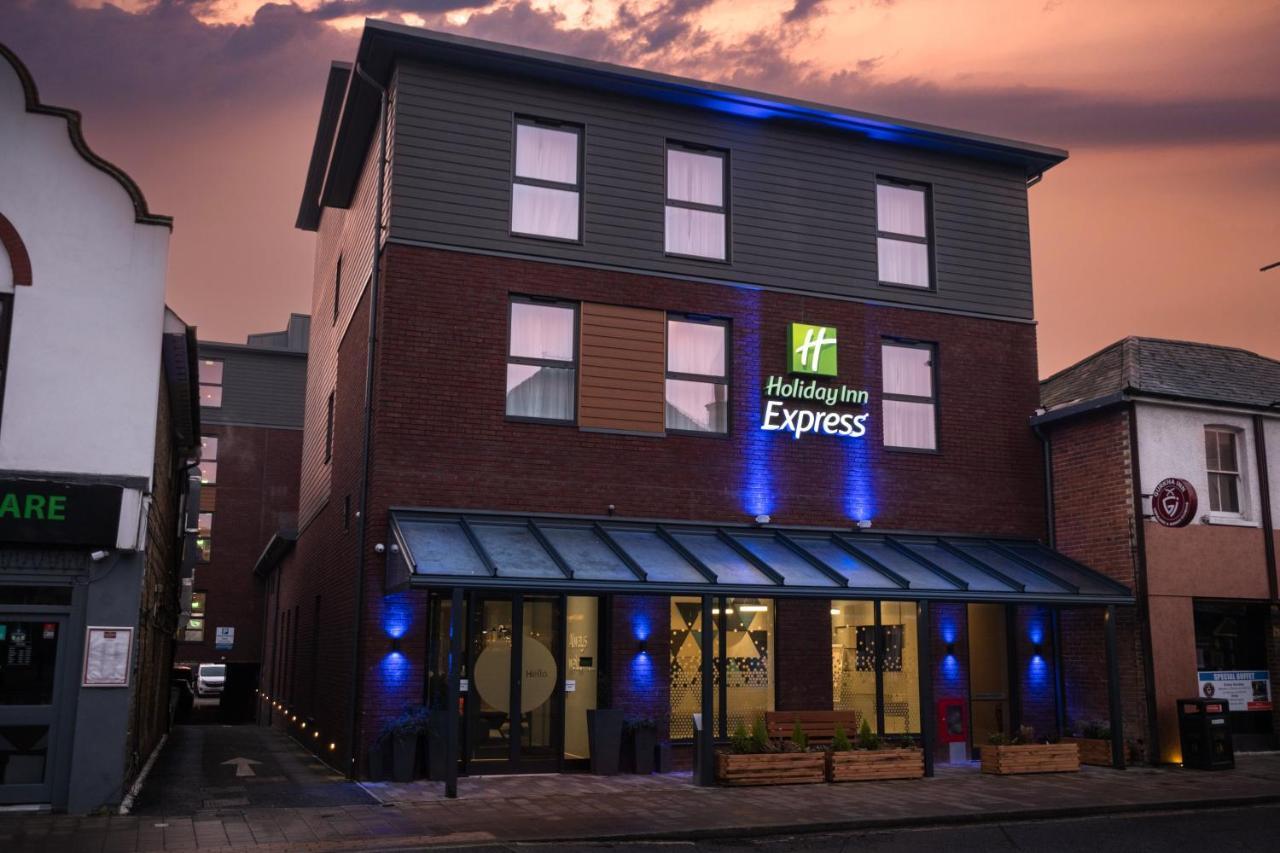 Holiday Inn Express - Fleet By Ihg Eksteriør bilde